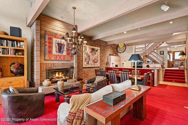 Foto del edificio - 625 S W End St