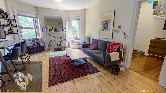 Foto del edificio - 1059 Beacon St