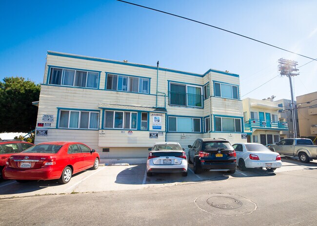 Foto del edificio - 16 Clubhouse Ave