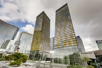Building Photo - 3722 S Las Vegas Blvd