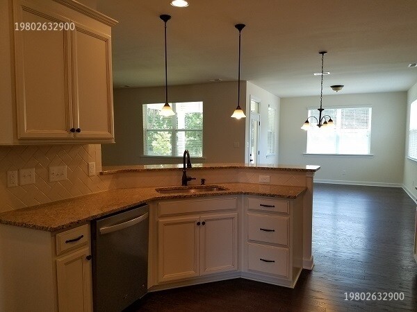 Building Photo - 1338 Kings Grove Dr