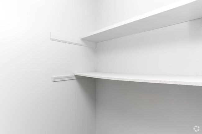 2BR, 1BA - 825 SF - Pantry - The Kensington of Louisville