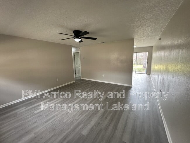 Foto del edificio - 457 Beech Ave