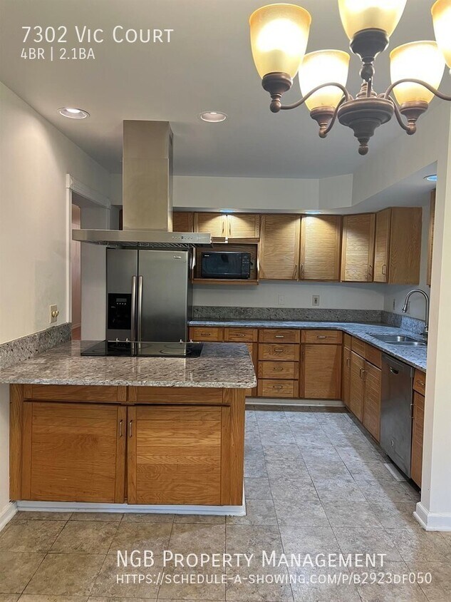 Primary Photo - 7302 Vic Ct