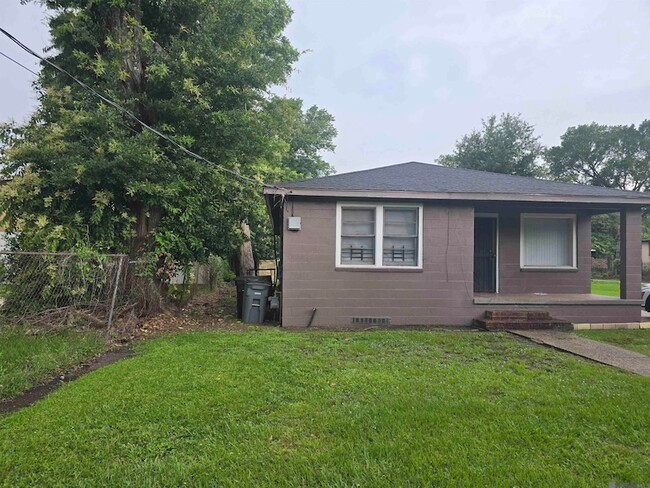 Building Photo - 1704 Braddock St