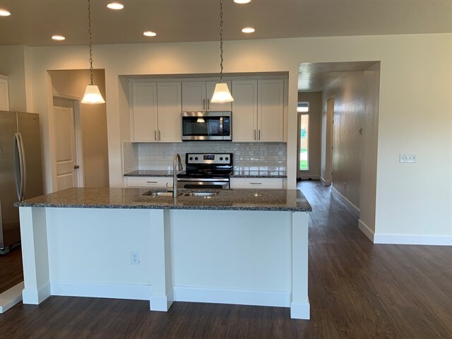 Foto del edificio - 3626 S Natural Wy