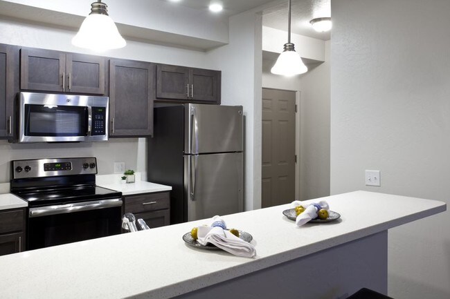 Foto del edificio - Centennial Pines