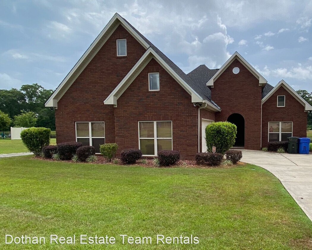 501 Pepperridge Rd, Dothan, AL 36301 House Rental in Dothan, AL