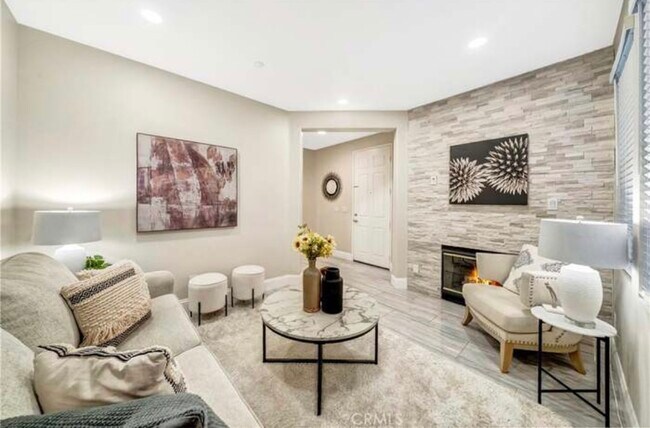 Building Photo - 16 Shelburne St