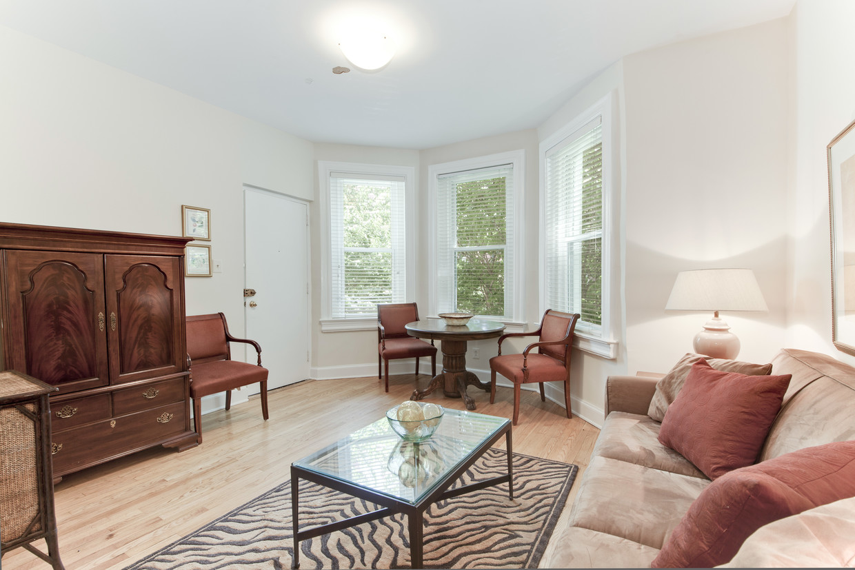 Primary Photo - 1800 19th St NW