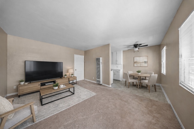 Foto del edificio - 1887 Locust Ave