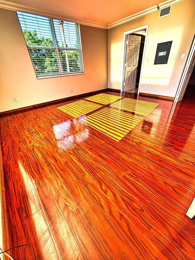 Building Photo - 14623 Bonaire Blvd