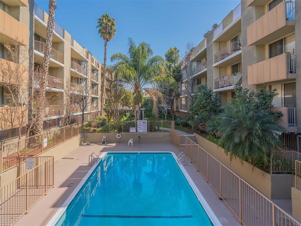 Westland Osage Apartments in Inglewood, CA Westside Rentals
