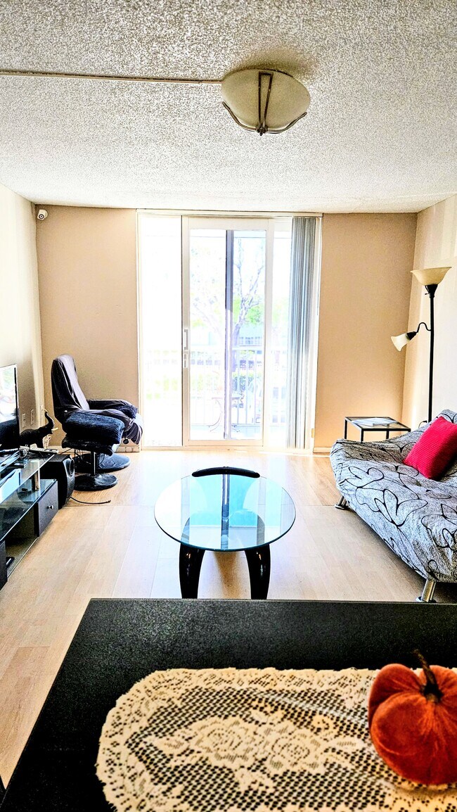 Foto del edificio - 16851 NE 23rd Ave