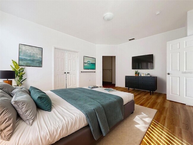 Building Photo - 468 Hollinghead Loop