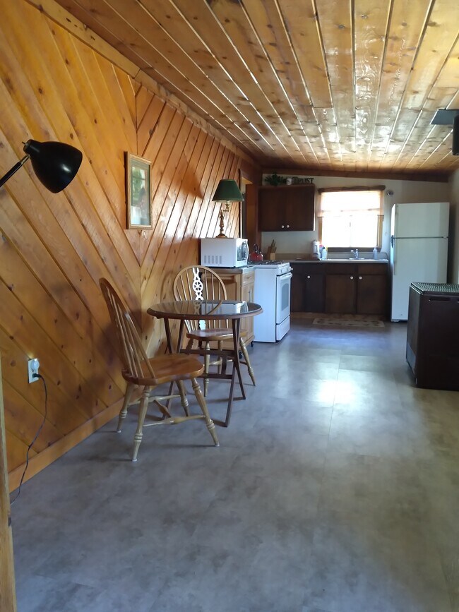Building Photo - 4977 Parrotts Ferry Rd