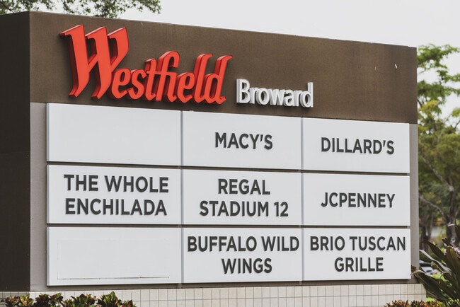 Building Photo - The Remy