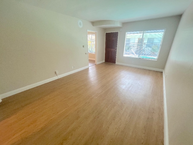 Building Photo - 2115 Placentia Ave