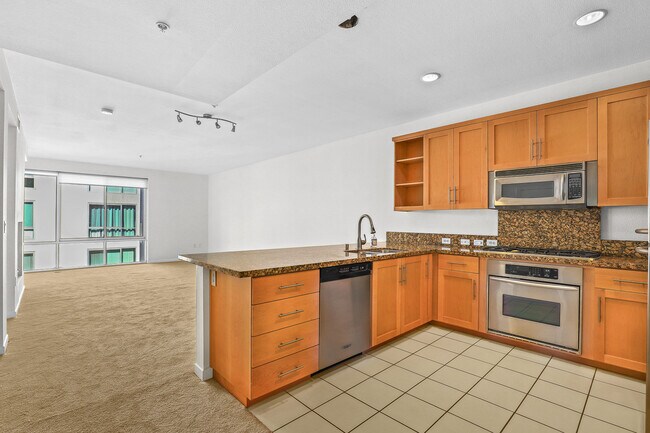 Building Photo - 111 S De Lacey Ave