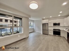 Building Photo - 13458-195 95 Ave