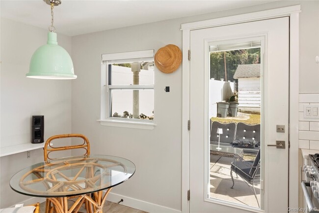 Building Photo - 13 Tildean Ln