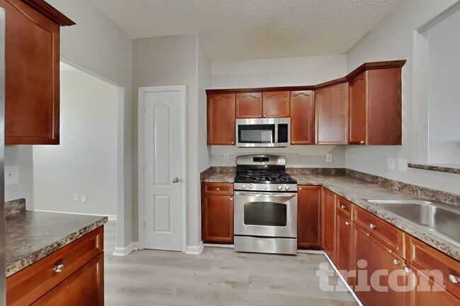 Building Photo - 1638 Zurich Dr