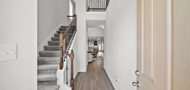 Building Photo - 2017 Acklen Run Dr