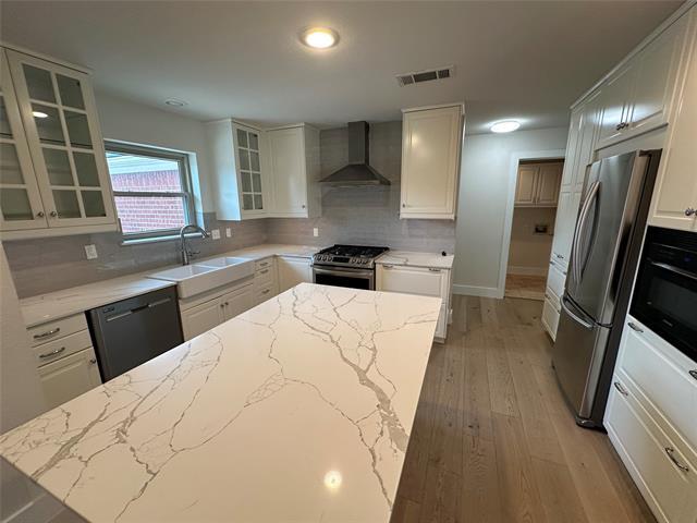 Foto del edificio - 624 Dove Hill Cir