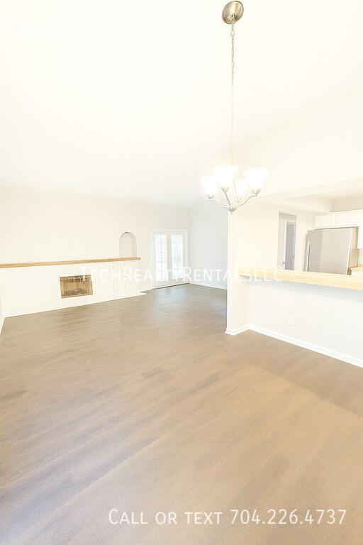 Foto del edificio - 1840 J Julian Ln