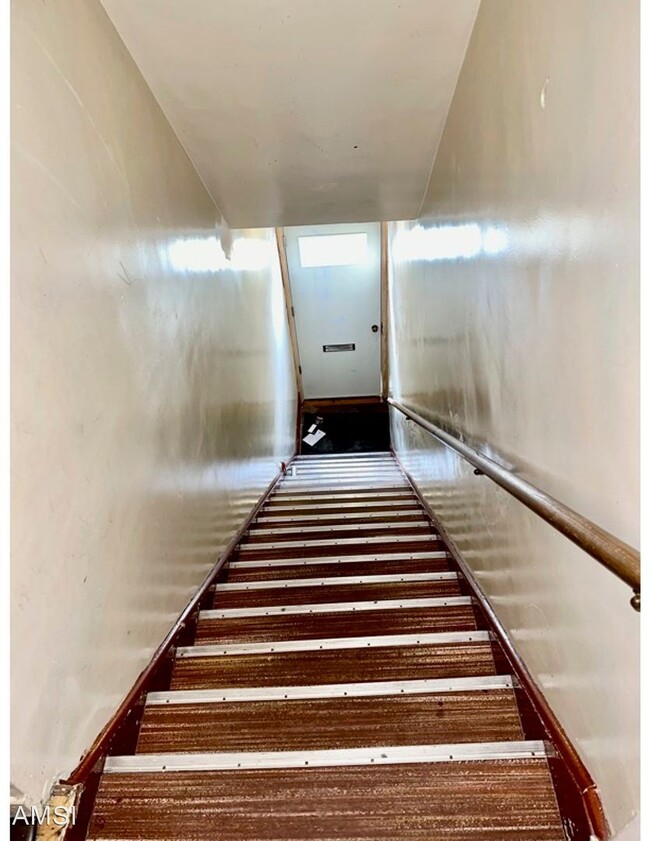 Foto del edificio - 2 br, 1 bath House - 1300 12th Ave