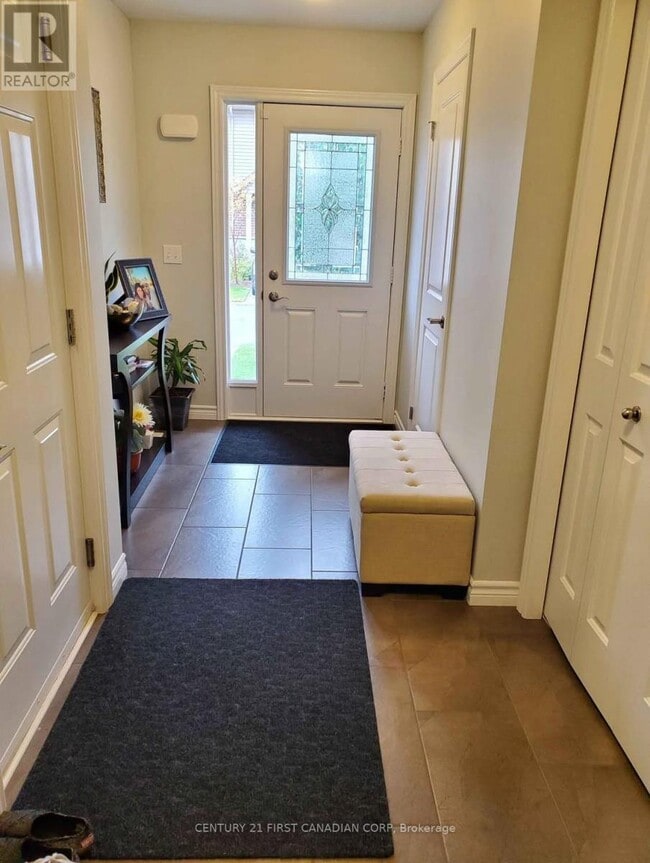 Building Photo - 3399 Castle Rock Pl