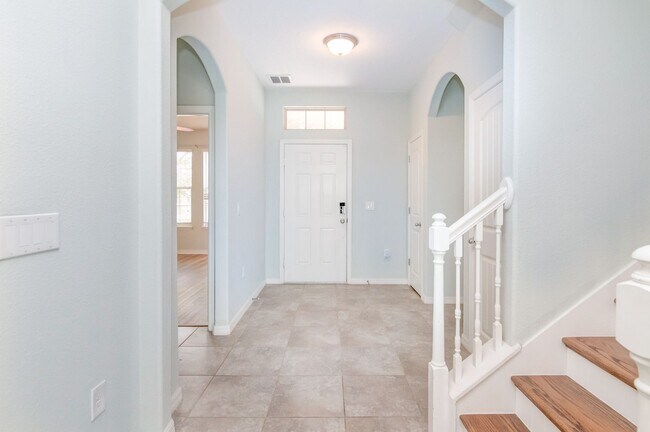 Foto del edificio - Stunning 4bed /3.5 bath Home For Rent at W...