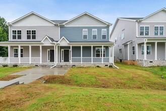 Building Photo - 7994 Humie Olive Rd
