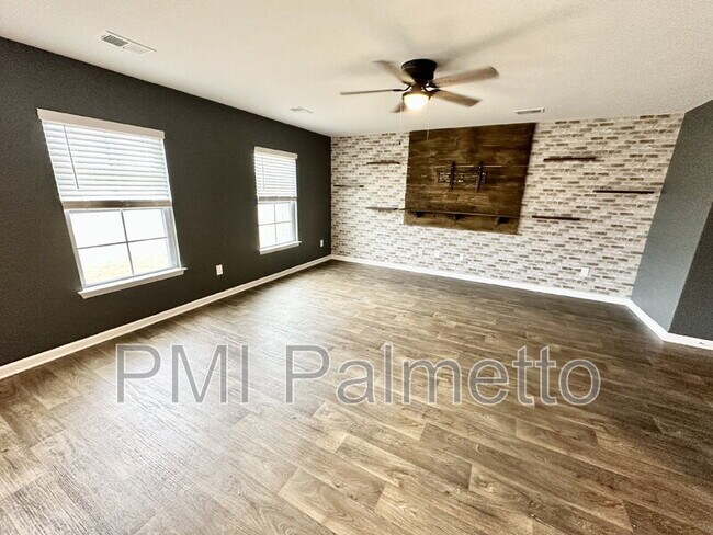 Foto del edificio - 335 Chetsley Dr