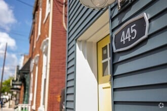 Building Photo - 445 W Lemon St