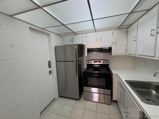 Foto del edificio - 632 NW 13th St