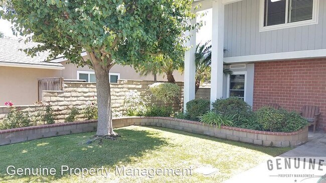 Building Photo - 4 br, 2.5 bath House - 8582 Lowmead Drive