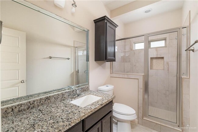 Building Photo - 15 Upas Dr