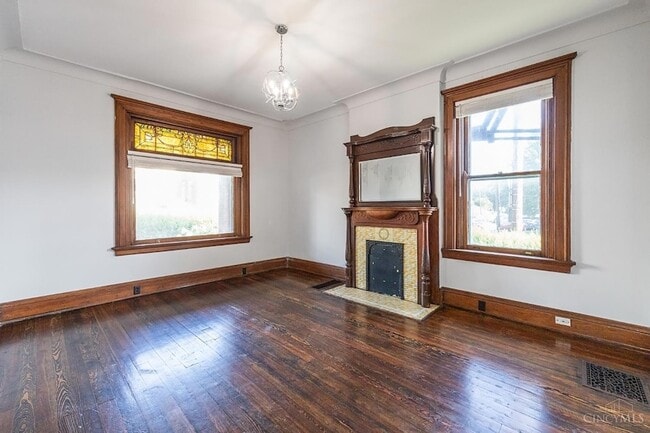 Photo - 2412 Fairview Ave Apartment