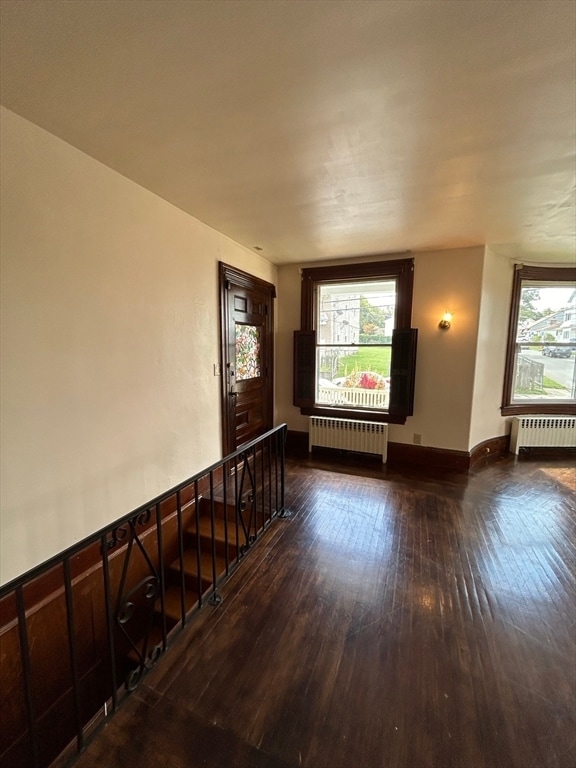 Building Photo - 586 Mt Hope Ave
