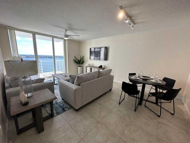 Foto del edificio - 1551 N Flagler Dr