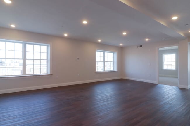 Building Photo - 7 Montvale Ave