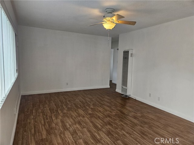 Foto del edificio - 5933 Burnham Ave
