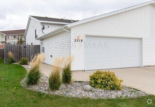 Building Photo - 2518 Amber Valley Ct