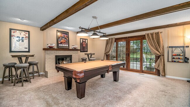 Foto del edificio - 908 Arthur Dr