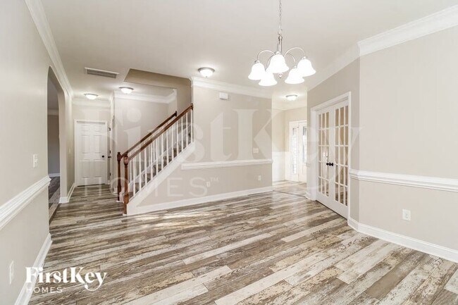 Foto del edificio - 6623 Barton Creek Dr