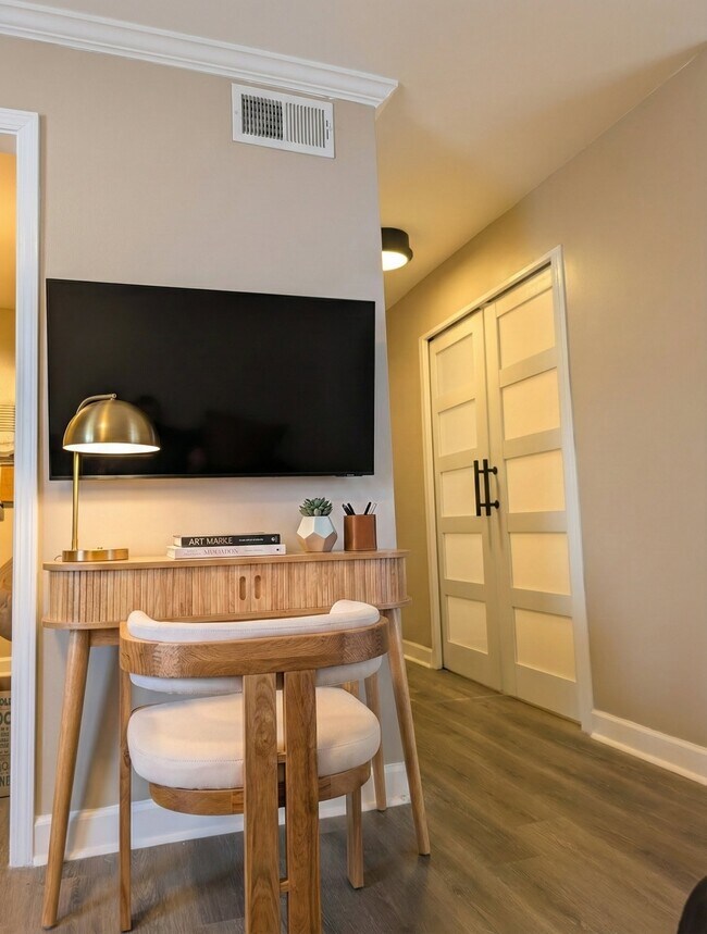 Foto del edificio - 1150 Collier Rd NW