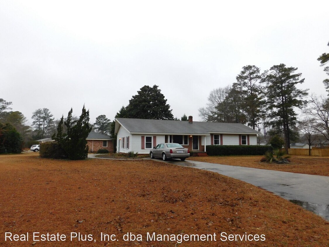 Primary Photo - 3 br, 2 bath House - 732 Circle Drive