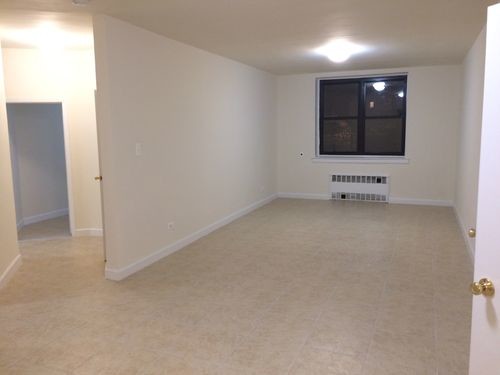 Building Photo - 89-21 55th Ave