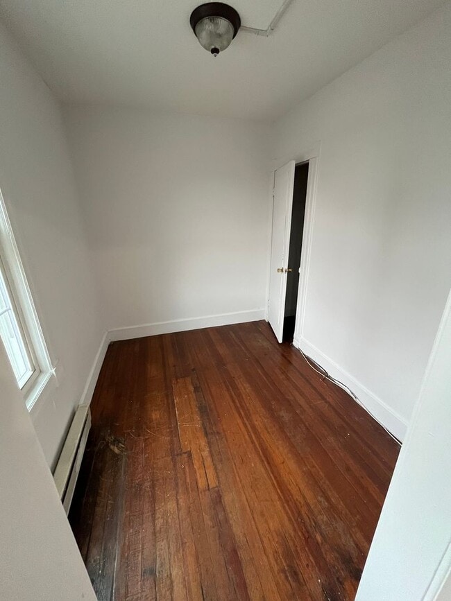 Foto del edificio - 11 Hooker Ave